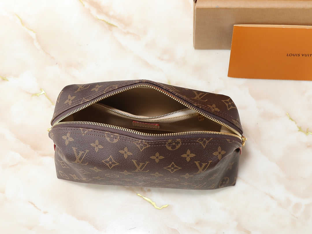 146PE112B Popular leather bag