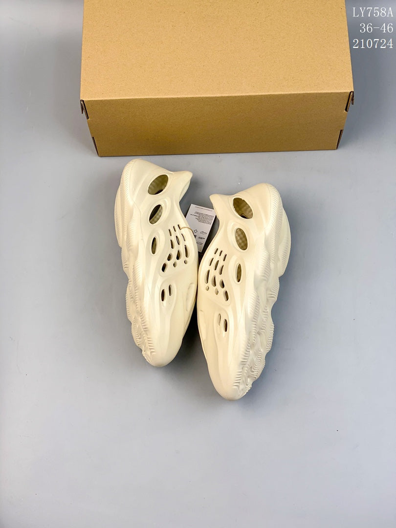 4A87Z  Popular shoes