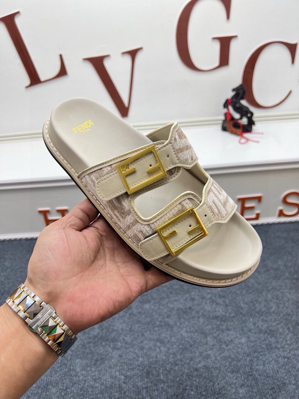 54F38Z Popular slippers
