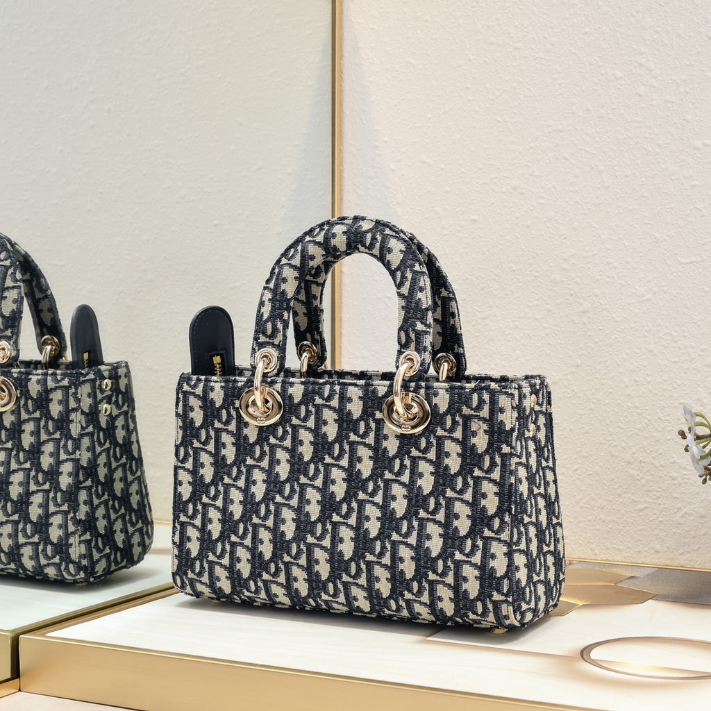 1XD439B Popular   embroidery bag