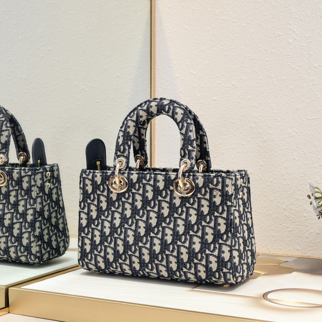 1XD439B Popular   embroidery bag