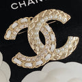 136NC66X Popula  Brooch