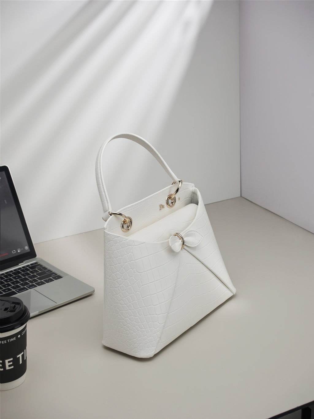 136PD90B Popular leather bag