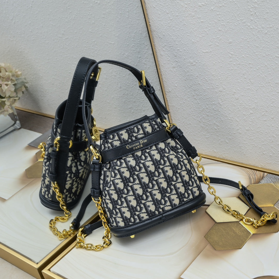 2XD370B Popular    leather bag 