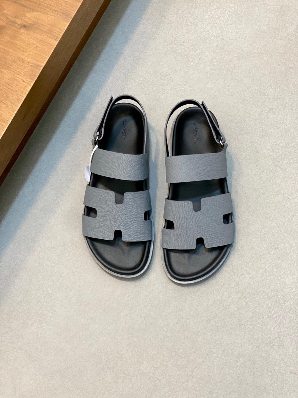 Z2P36H19 Popular high-quality leather Shoes