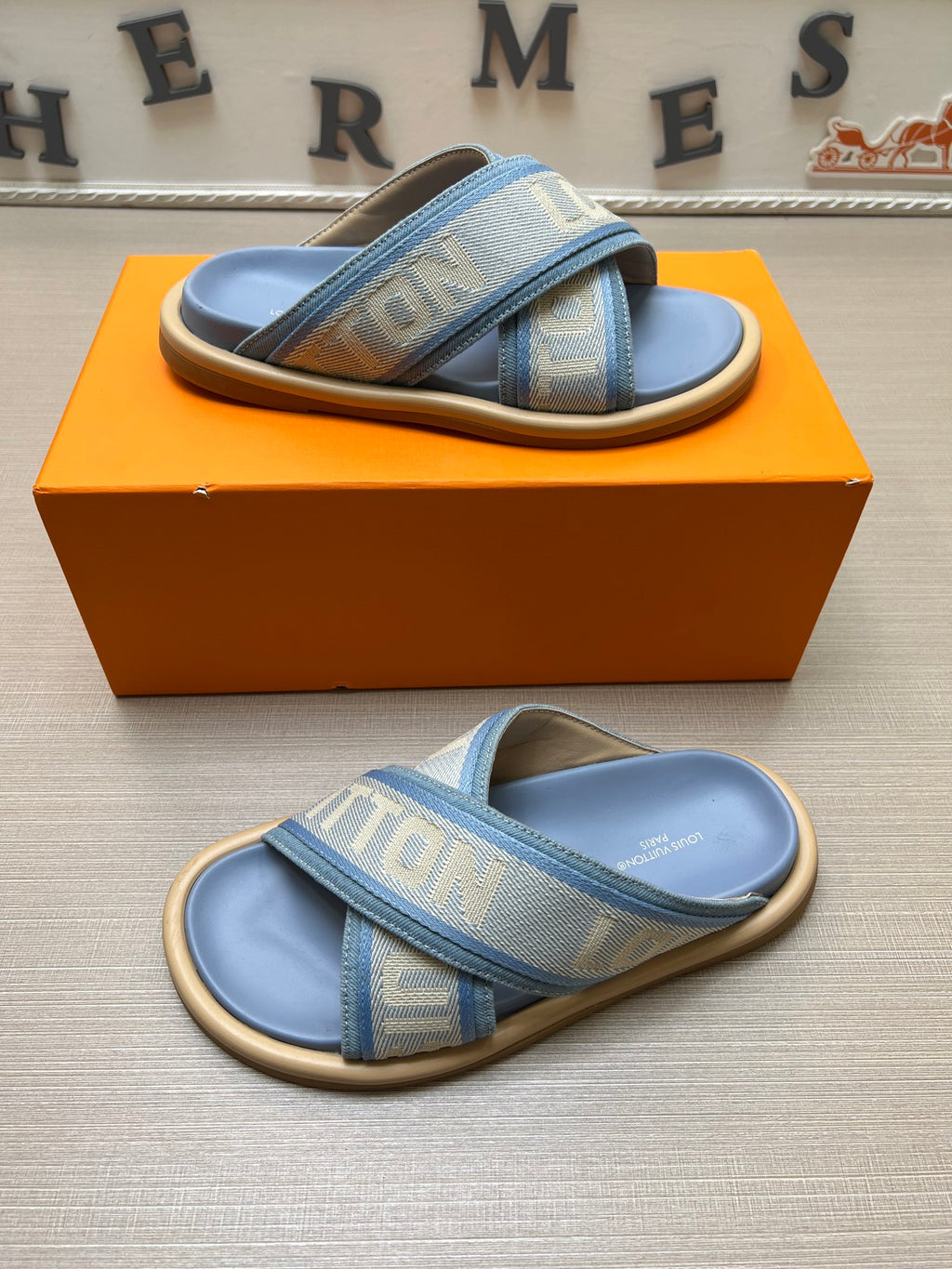 535ZE272Z Popular Slippers