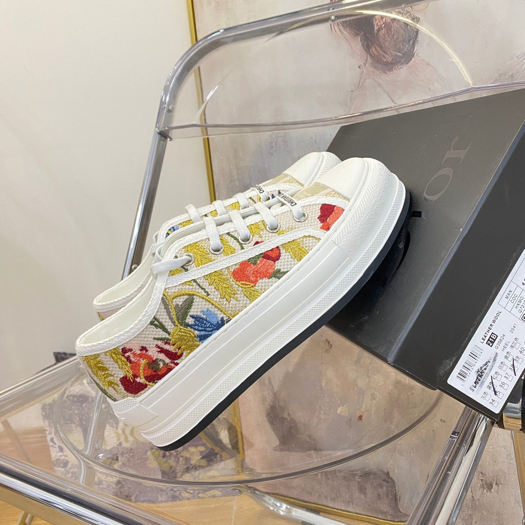1XD67Z Popular shoes