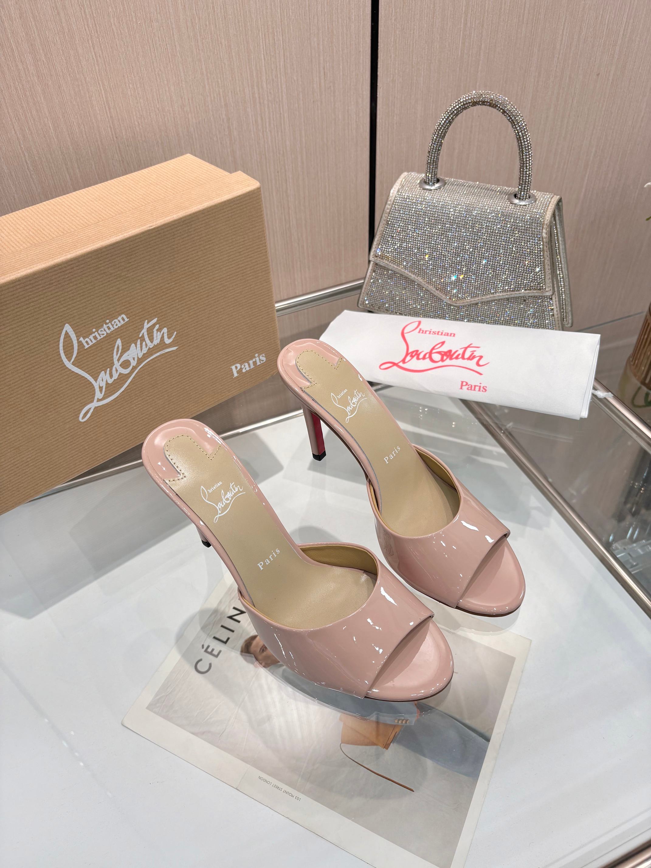 Z2X66A38  Popular leather High heels