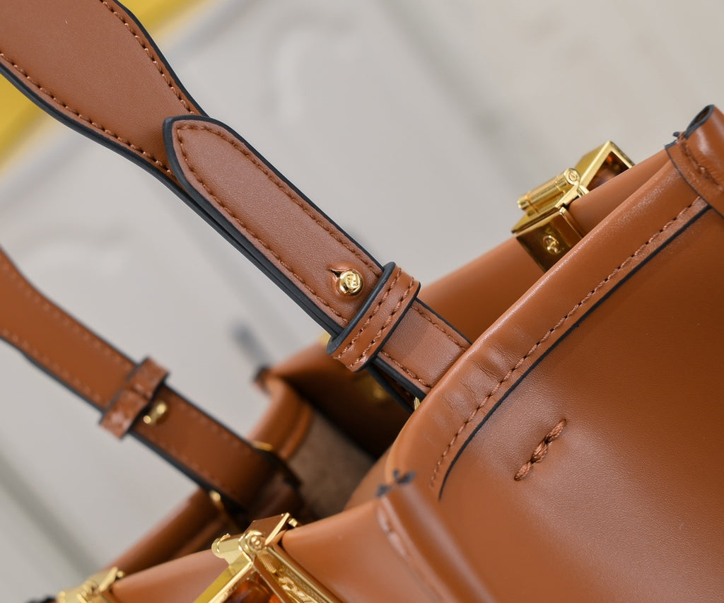 136PF101B Popular leather bag