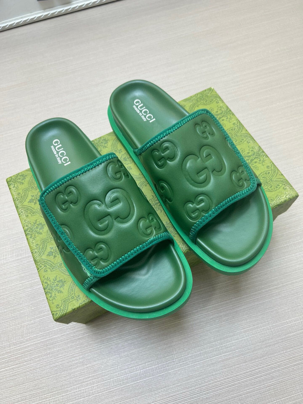 5LB230Z Popular Slippers