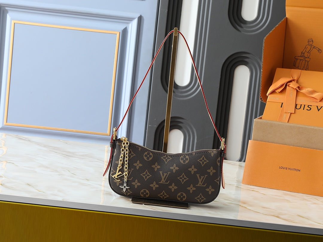 15RE23B Popular  leather bag