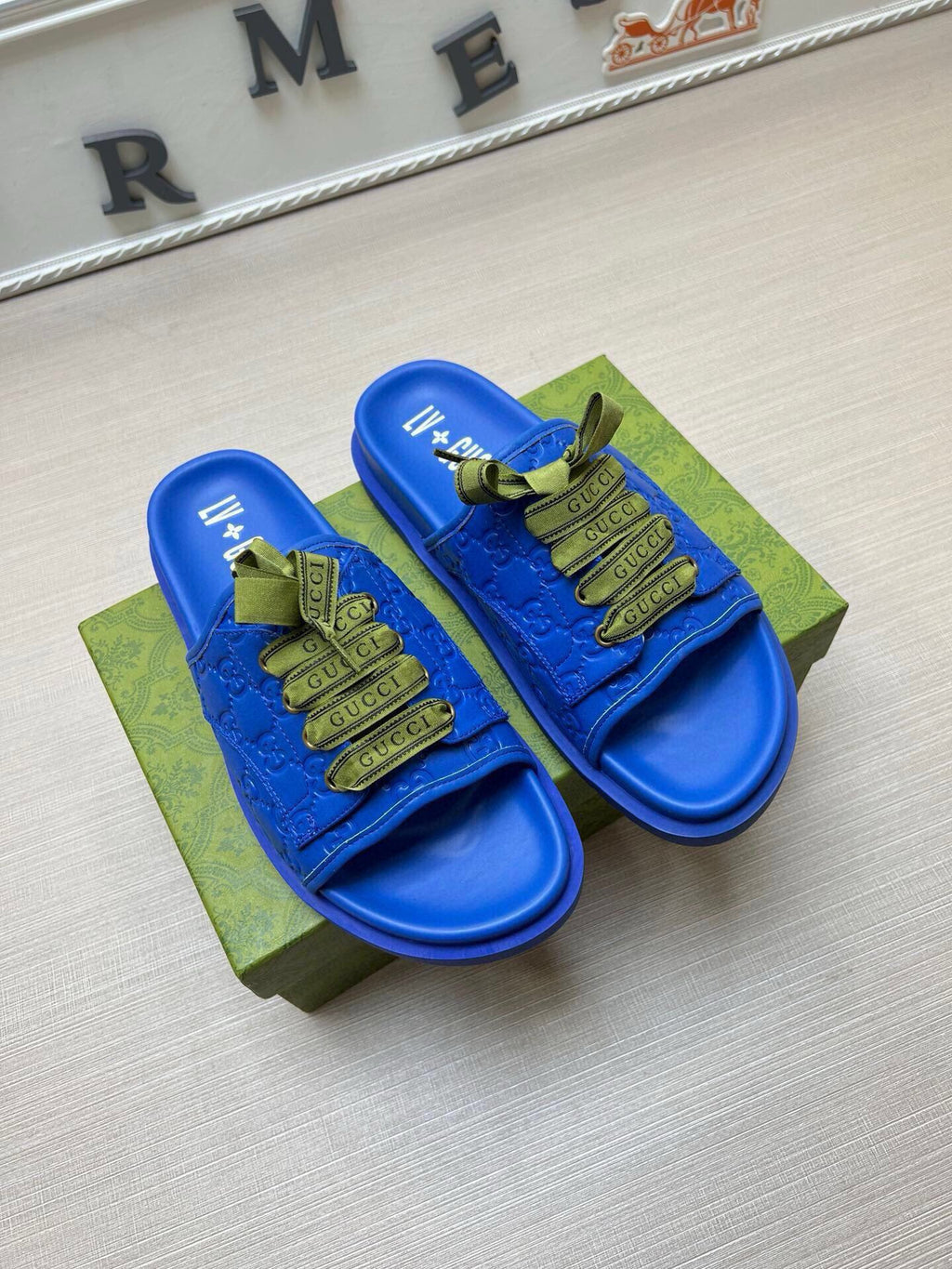 5WB242Z Popular Slippers