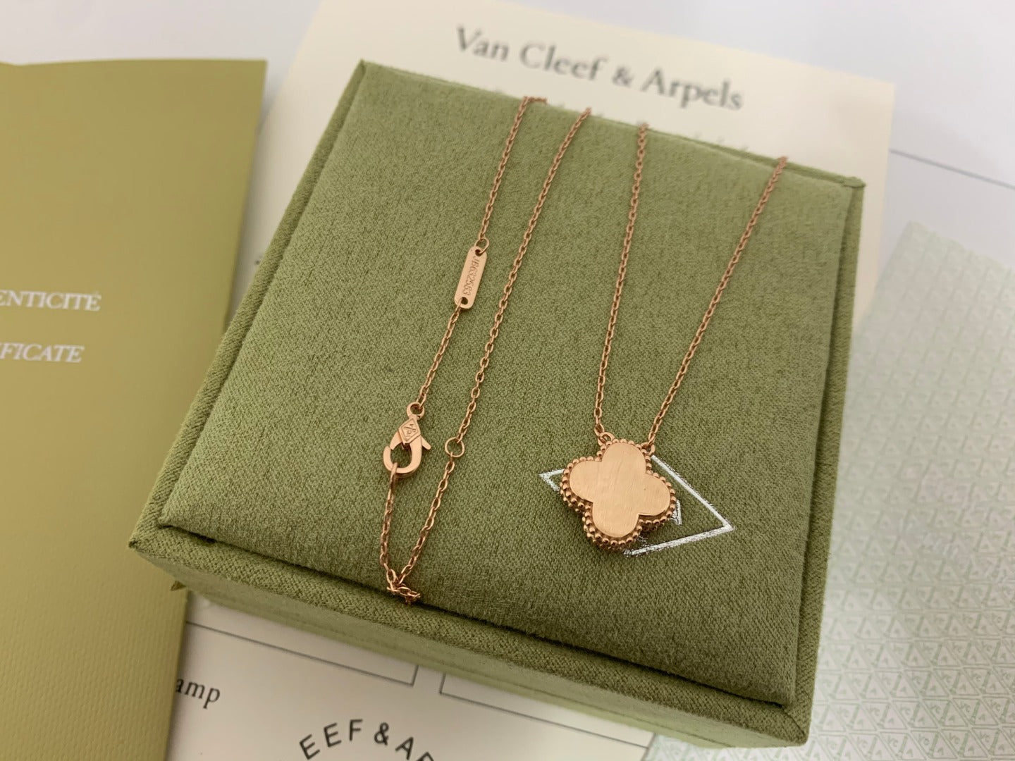 5XVA185X Popular  1 flower necklace