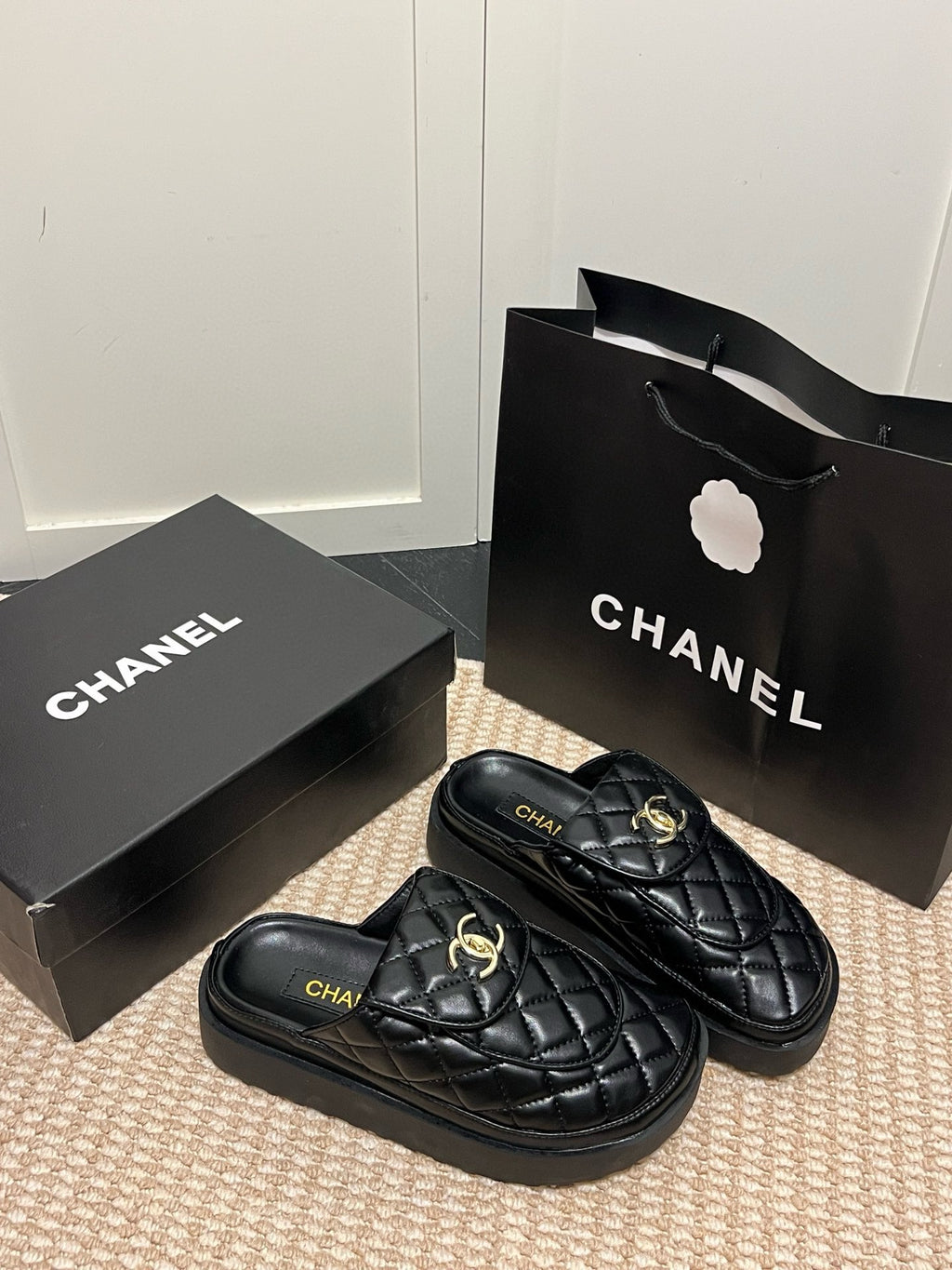 14C154Z Popular Slippers