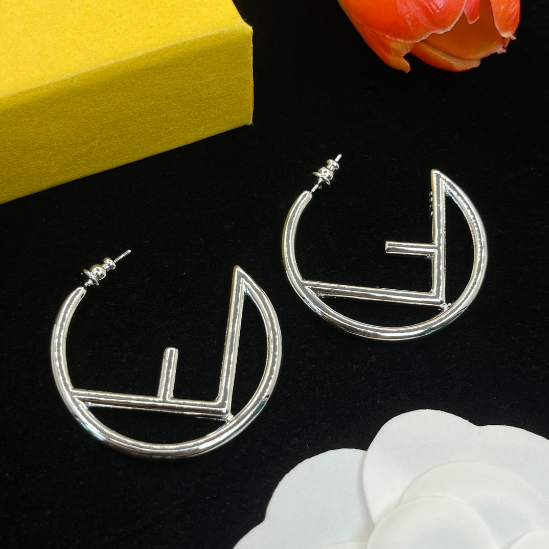 14F647E Popular  Earrings