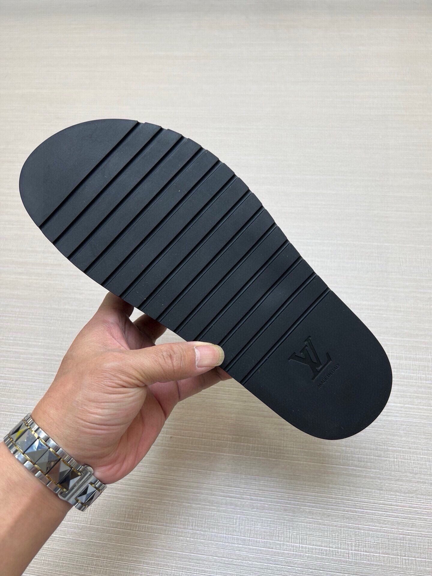 5LE209Z Popular Slippers