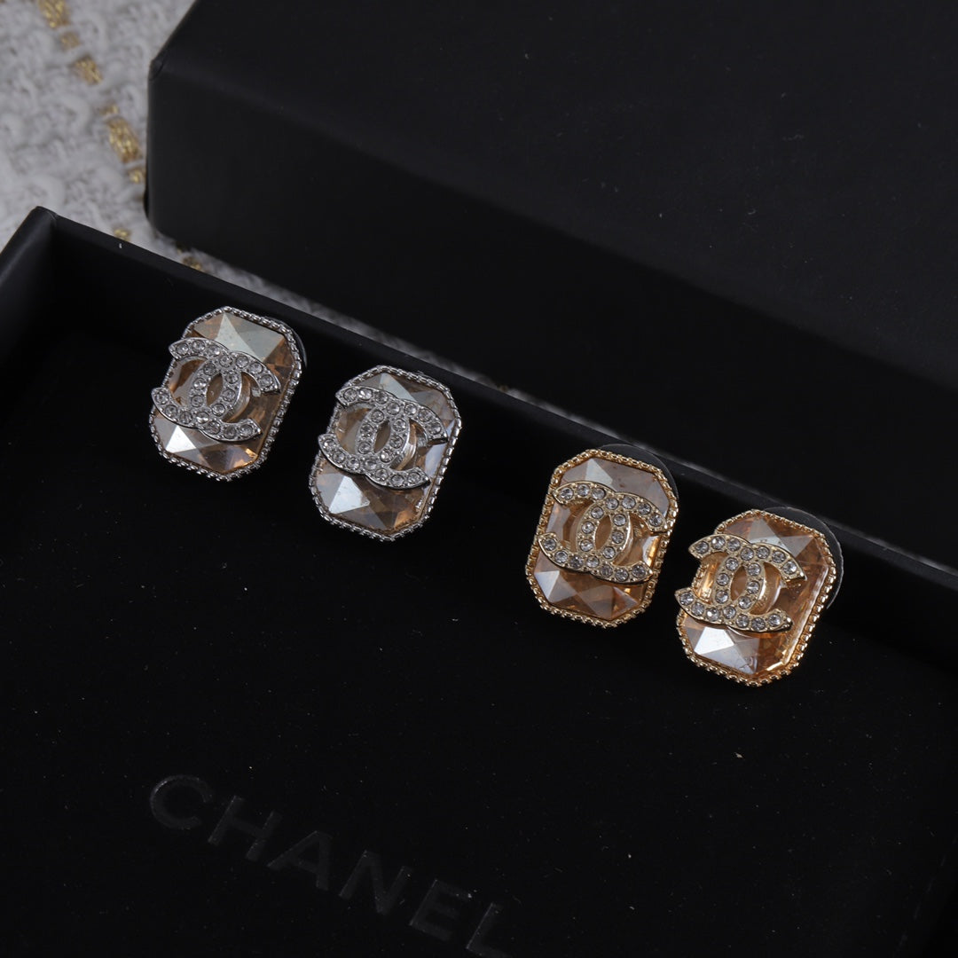 14C303E Popular Earrings