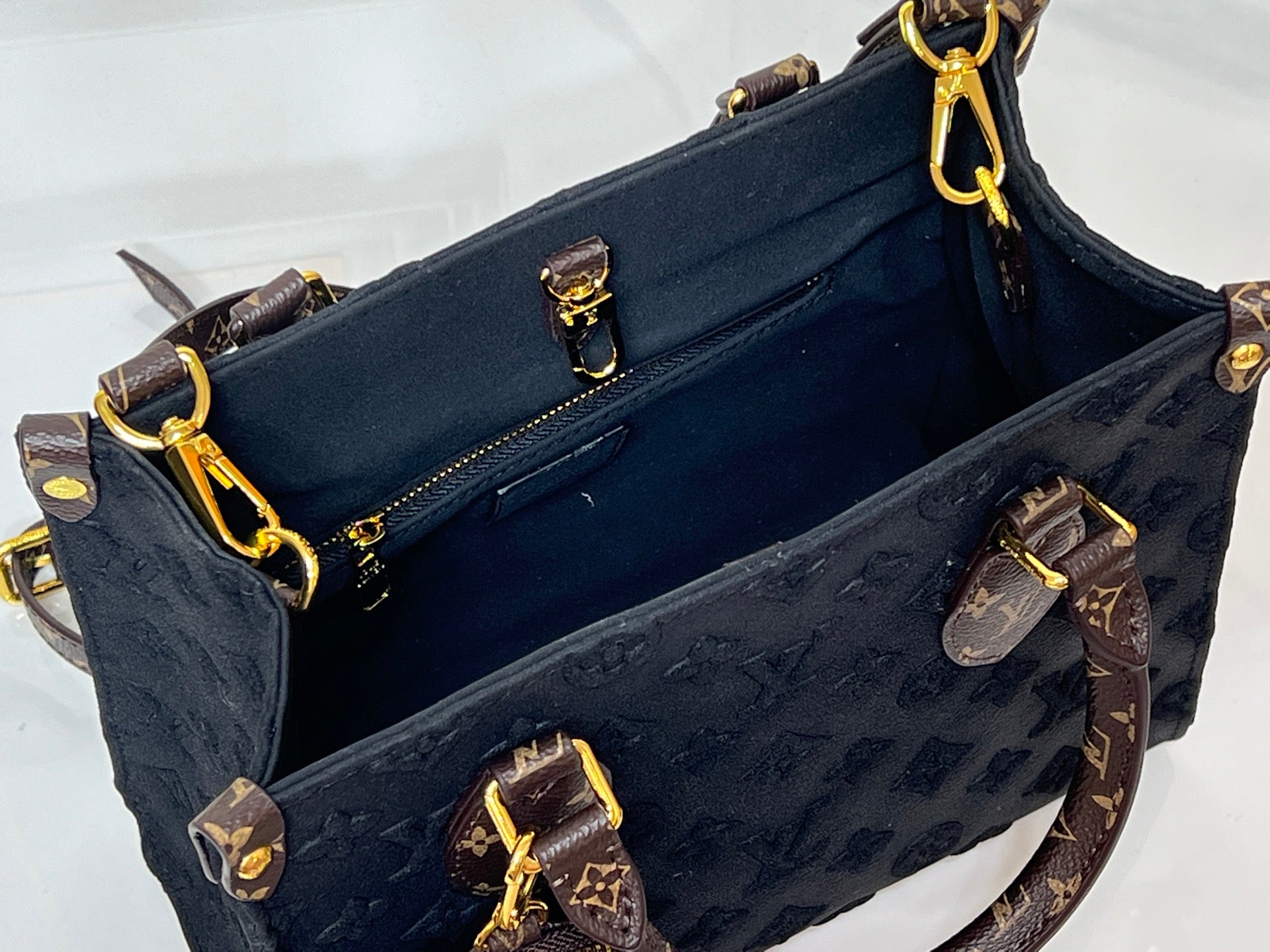 15RE156B Popular bag