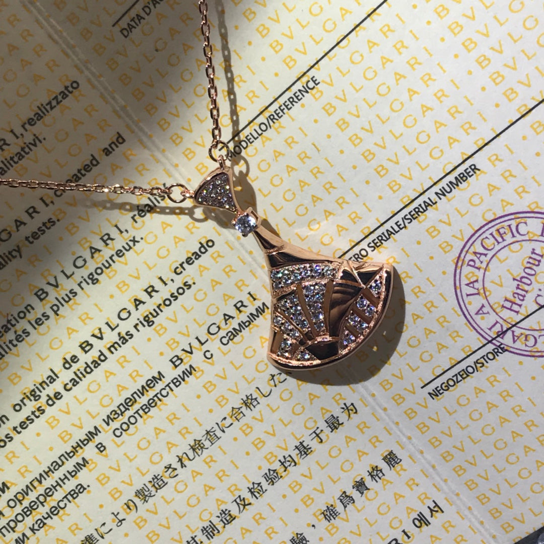 55QS418X Popular Necklaces