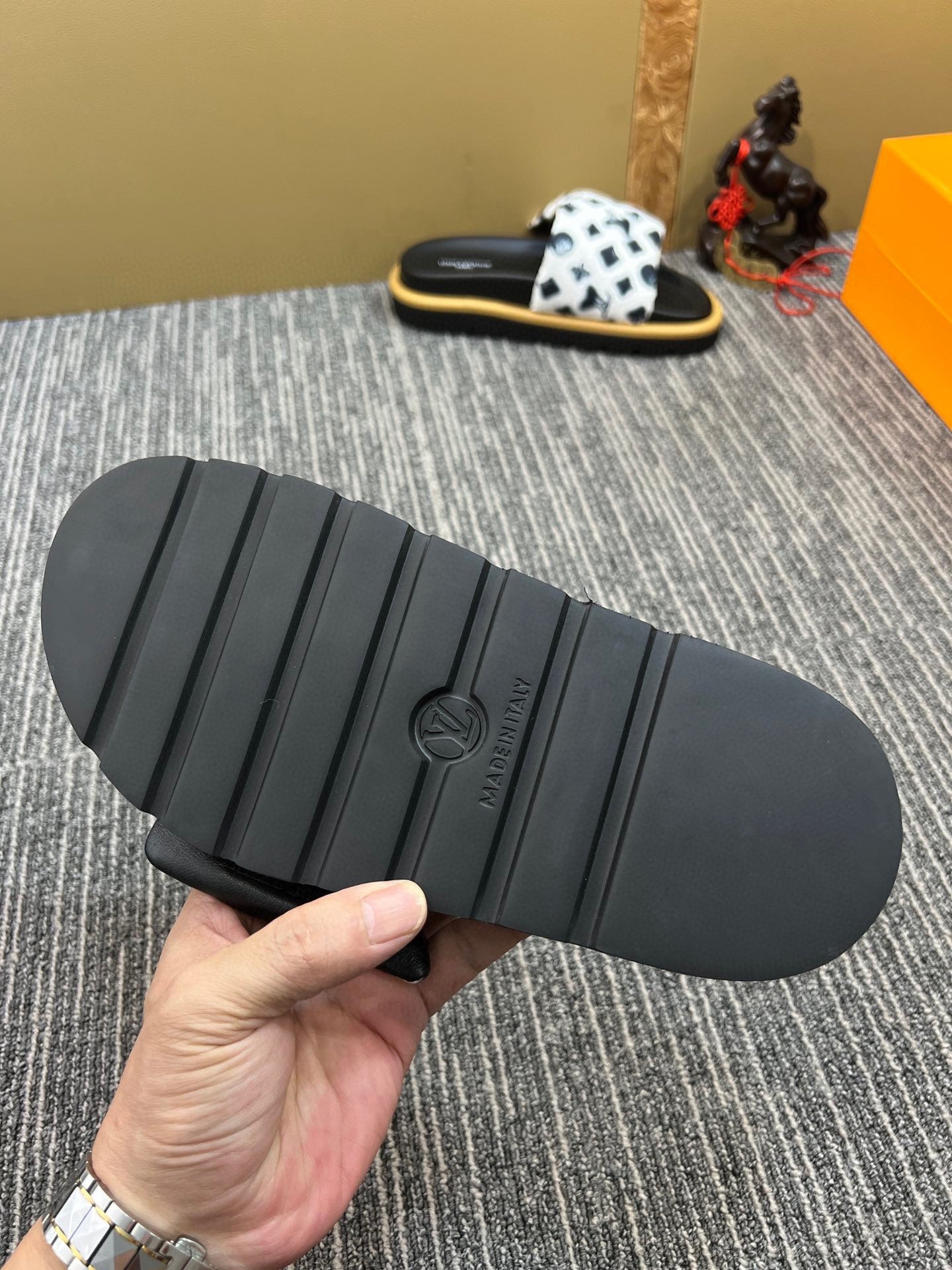 5XE118Z Popular leather quality Slippers