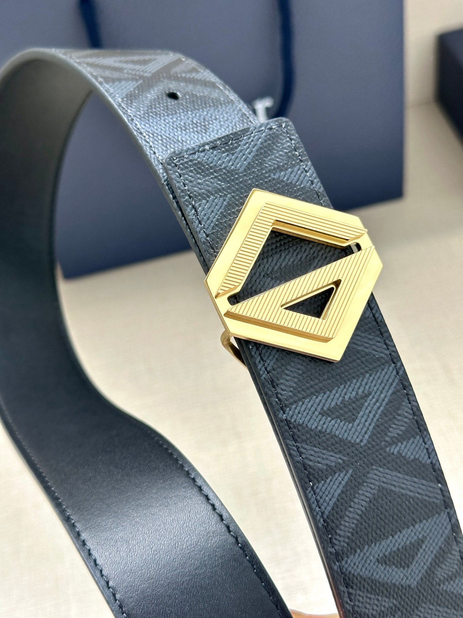 P1Q115D52 Popular High quality belt With full package