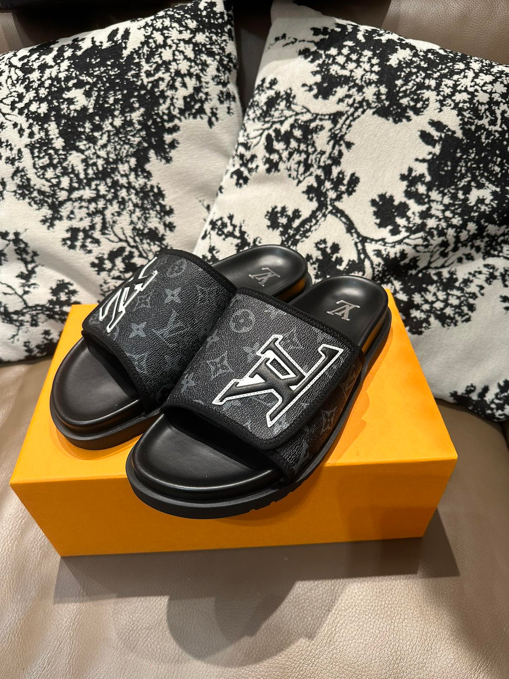 285ZE28Z  Popular leather Shoes