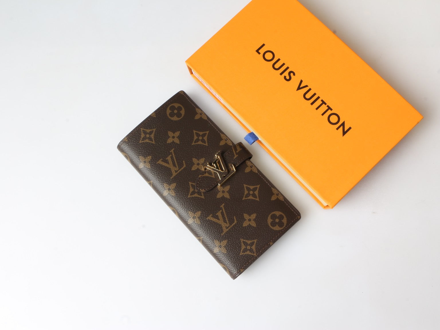 146PE36B Popular leather bag