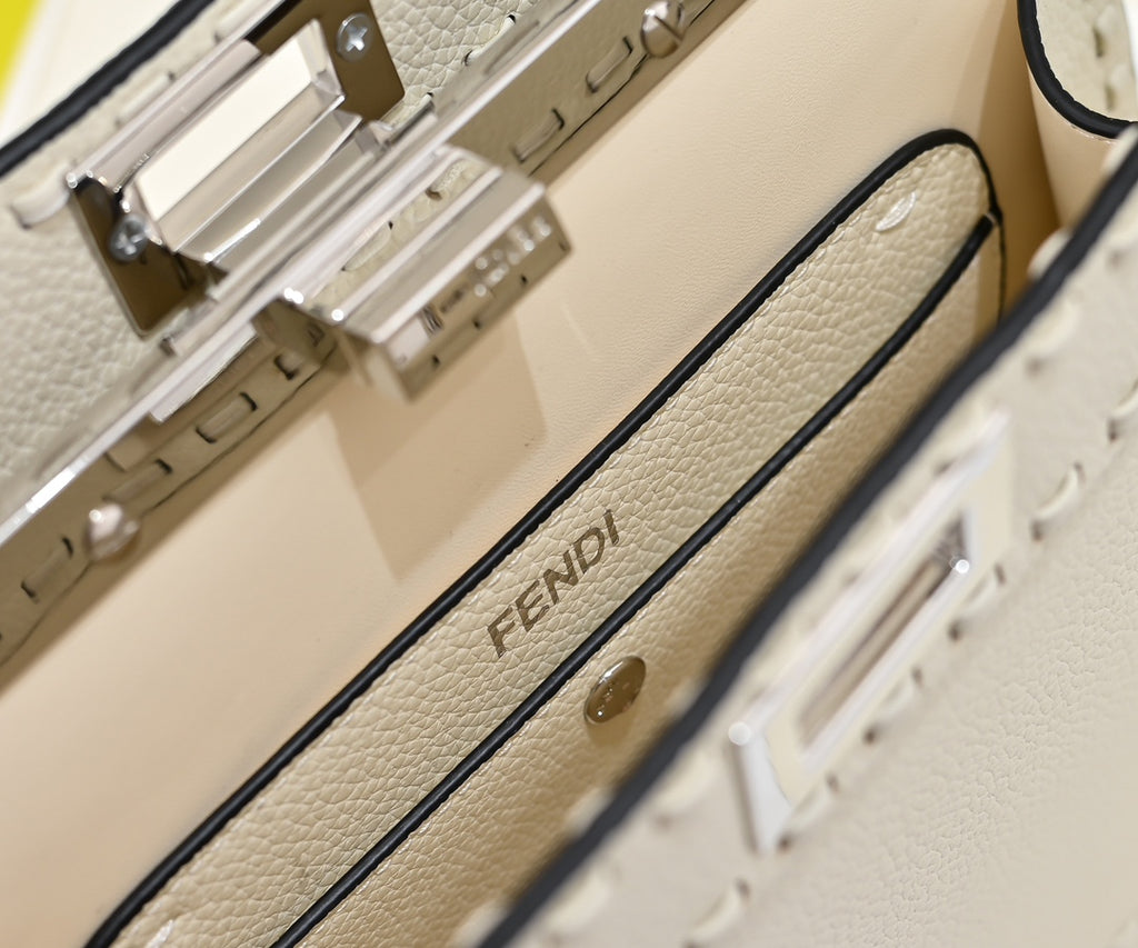 15RF137B Popular leather bag