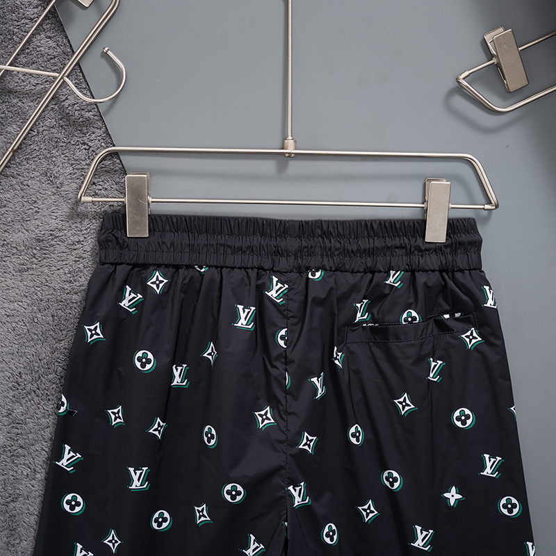 136NE21U Popular shorts