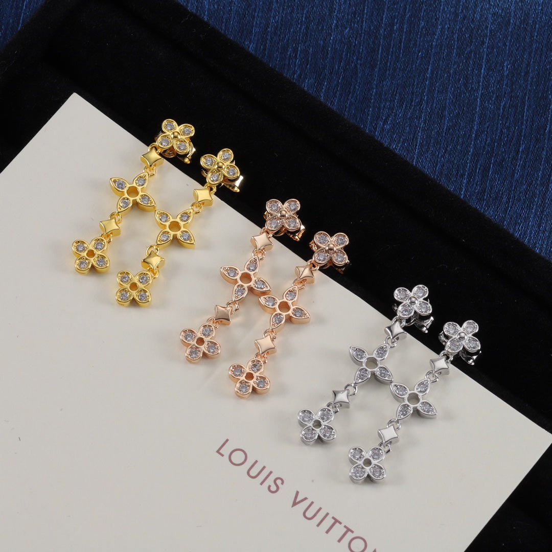 14E1099E Popular  Earrings