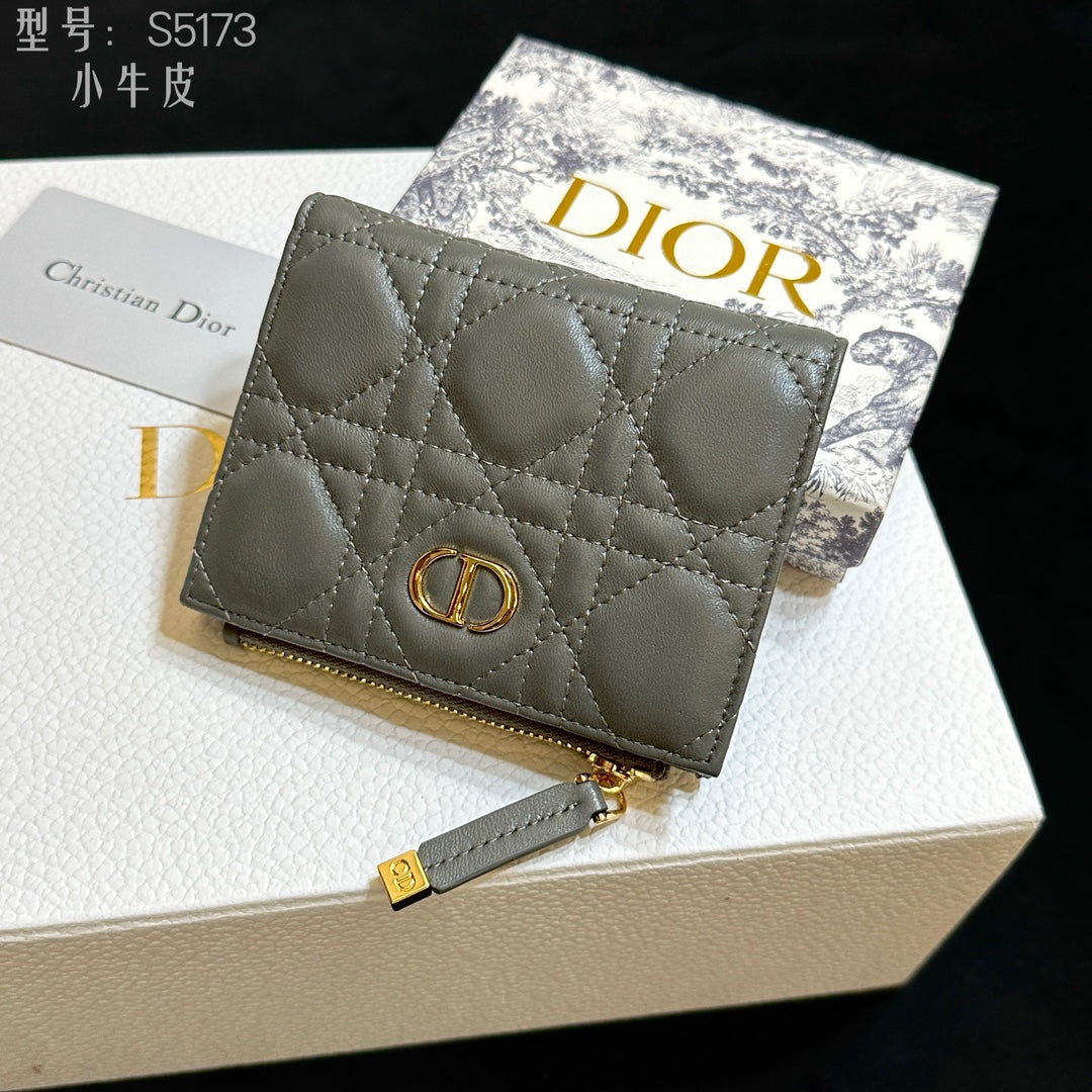 15RD134B Popular Wallets