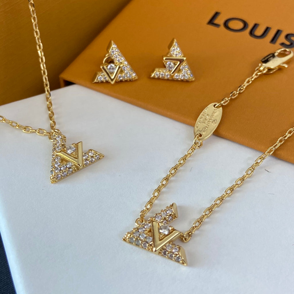 1XE609X  Popular  Earrings Bracelets Necklaces