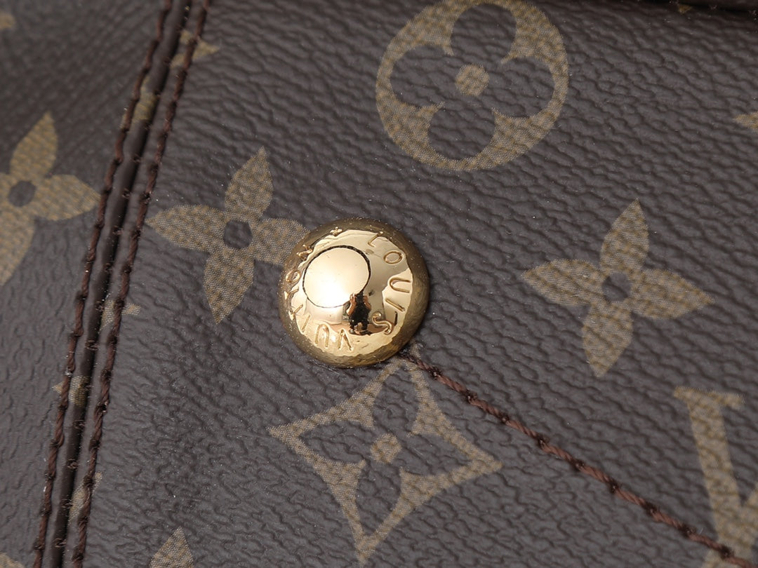 146PE65B Popular leather bag
