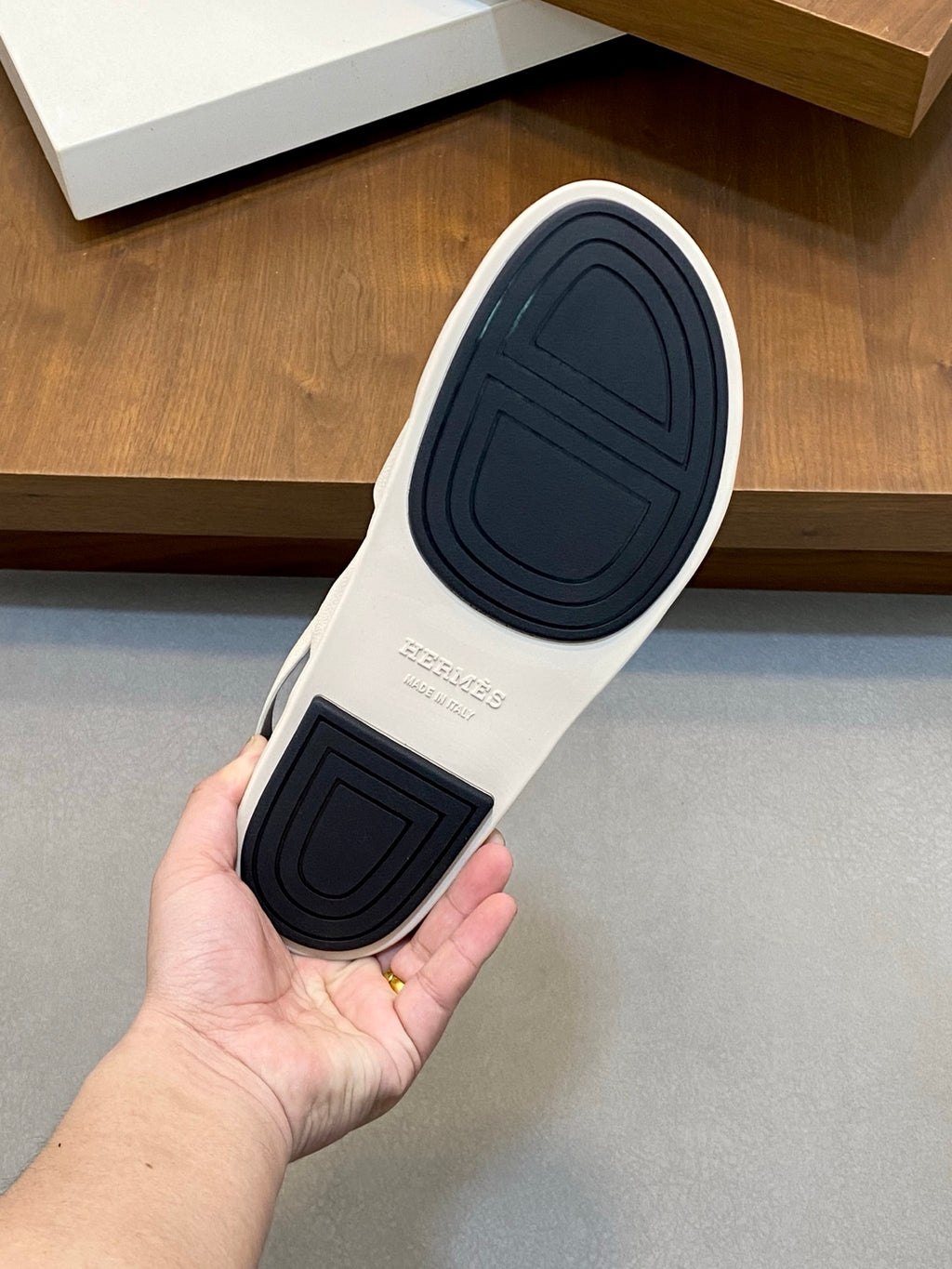 Z2P36H19 Popular high-quality leather Shoes