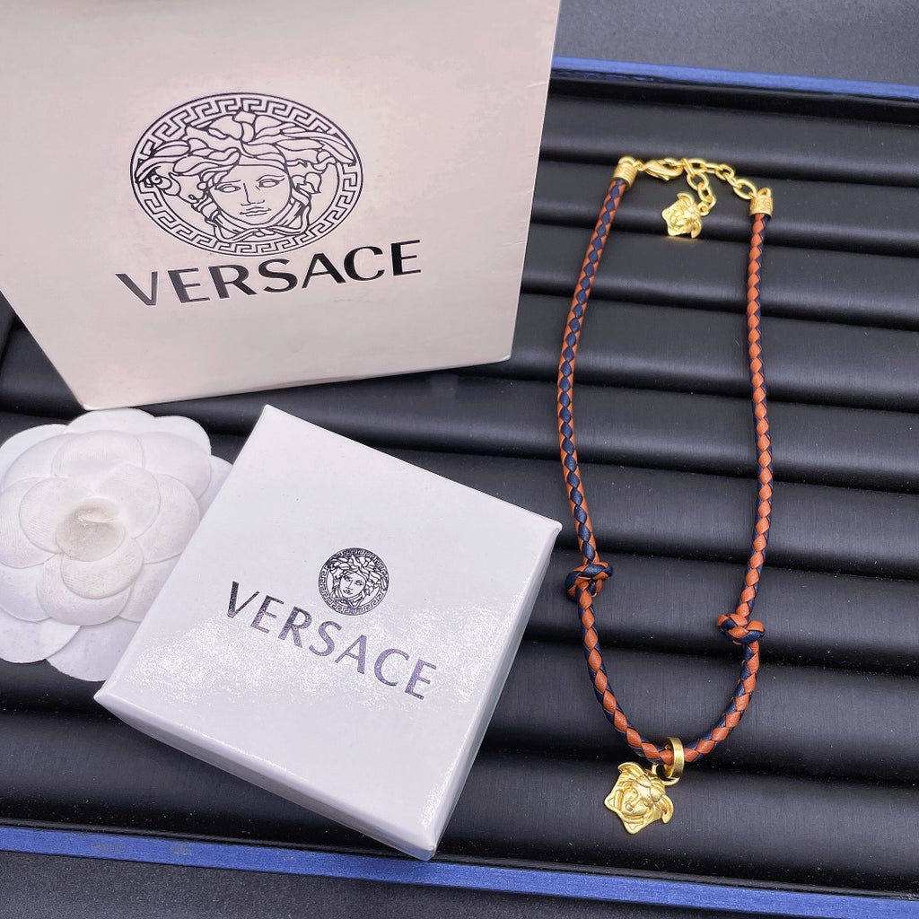 15QV139X Popular Necklace