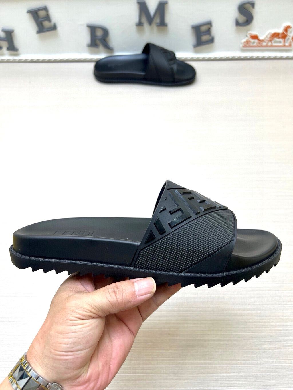 535ZF281Z Popular Slippers