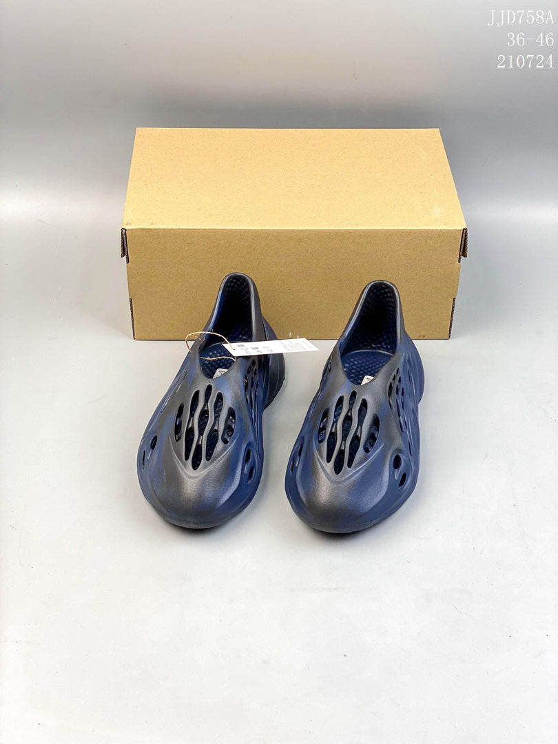 4A87Z  Popular shoes