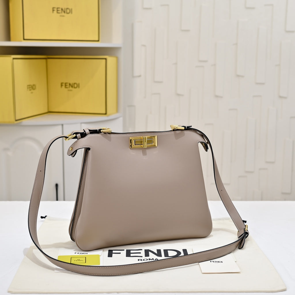 136PF98B Popular leather bag