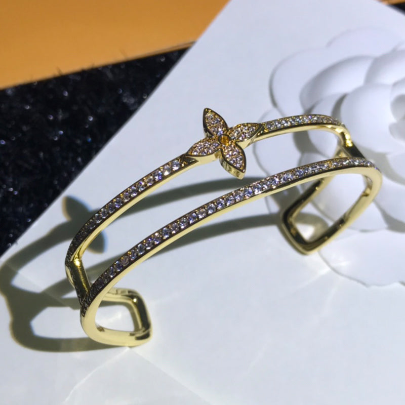 3E475K  Popular Bracelets