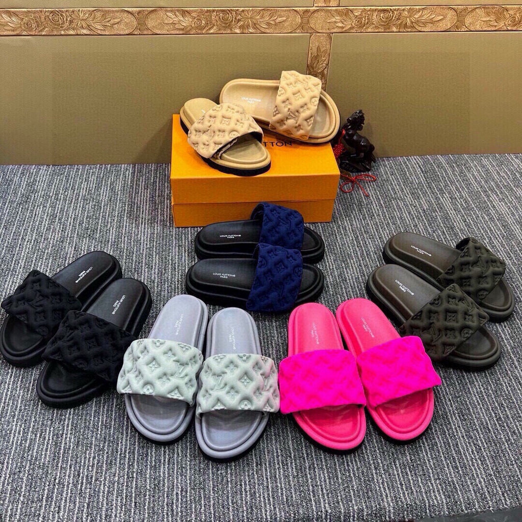 5QE13Z Popular Slippers