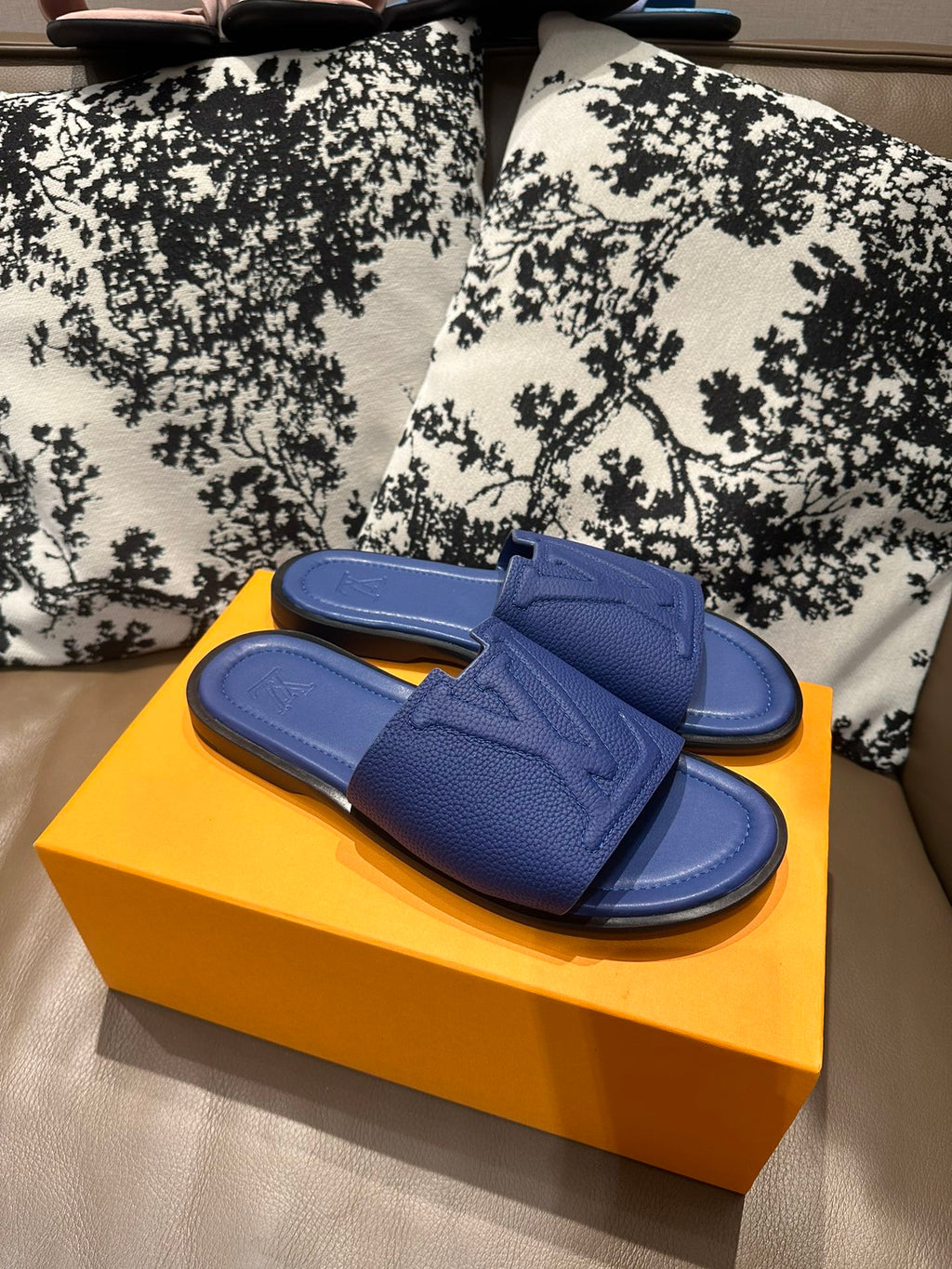 285ZE25Z  Popular leather Shoes