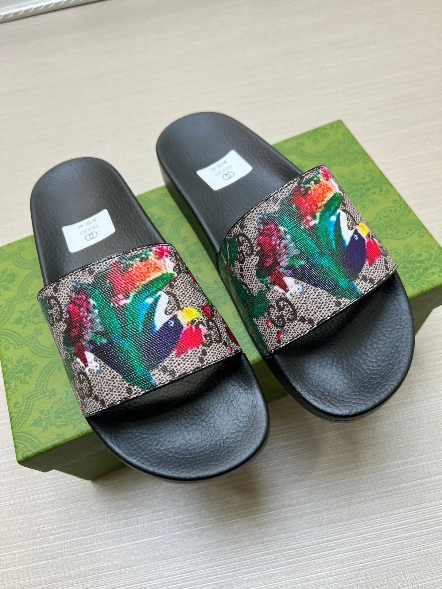 5WB239Z Popular Slippers