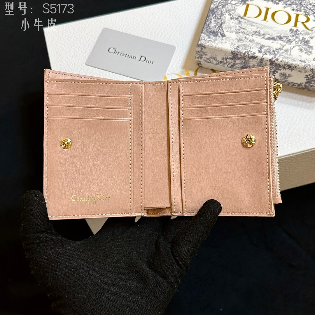 15RD134B Popular Wallets