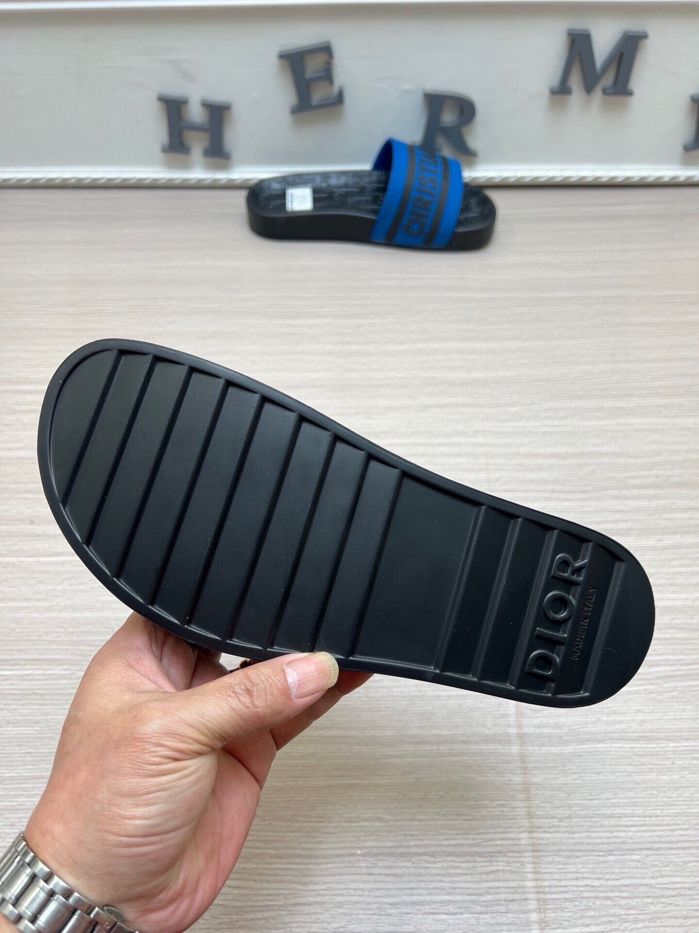 5LD212Z Popular Slippers