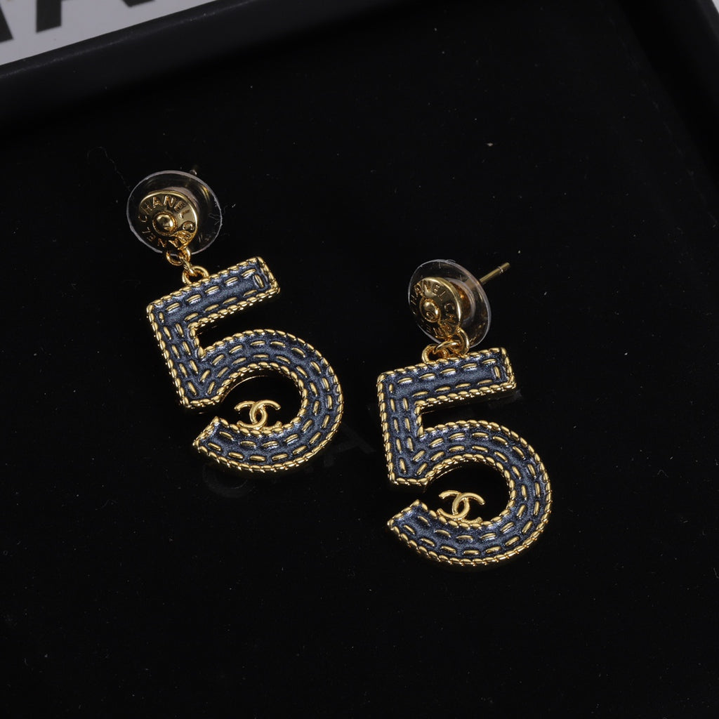 14C305E Popular Earrings