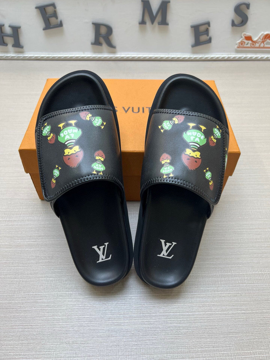 5WE248Z Popular Slippers