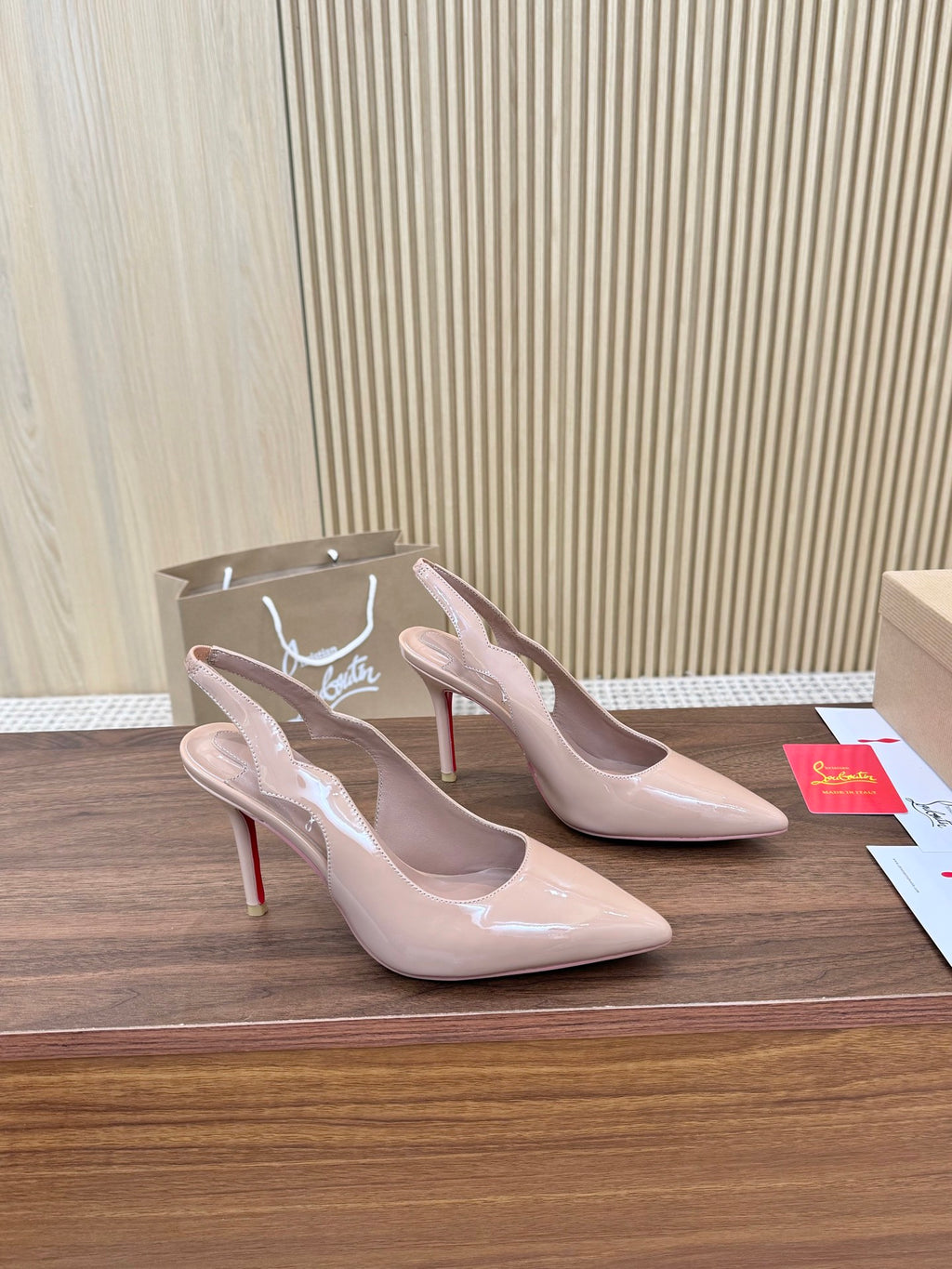 275NA5Z  Popular leather High heels