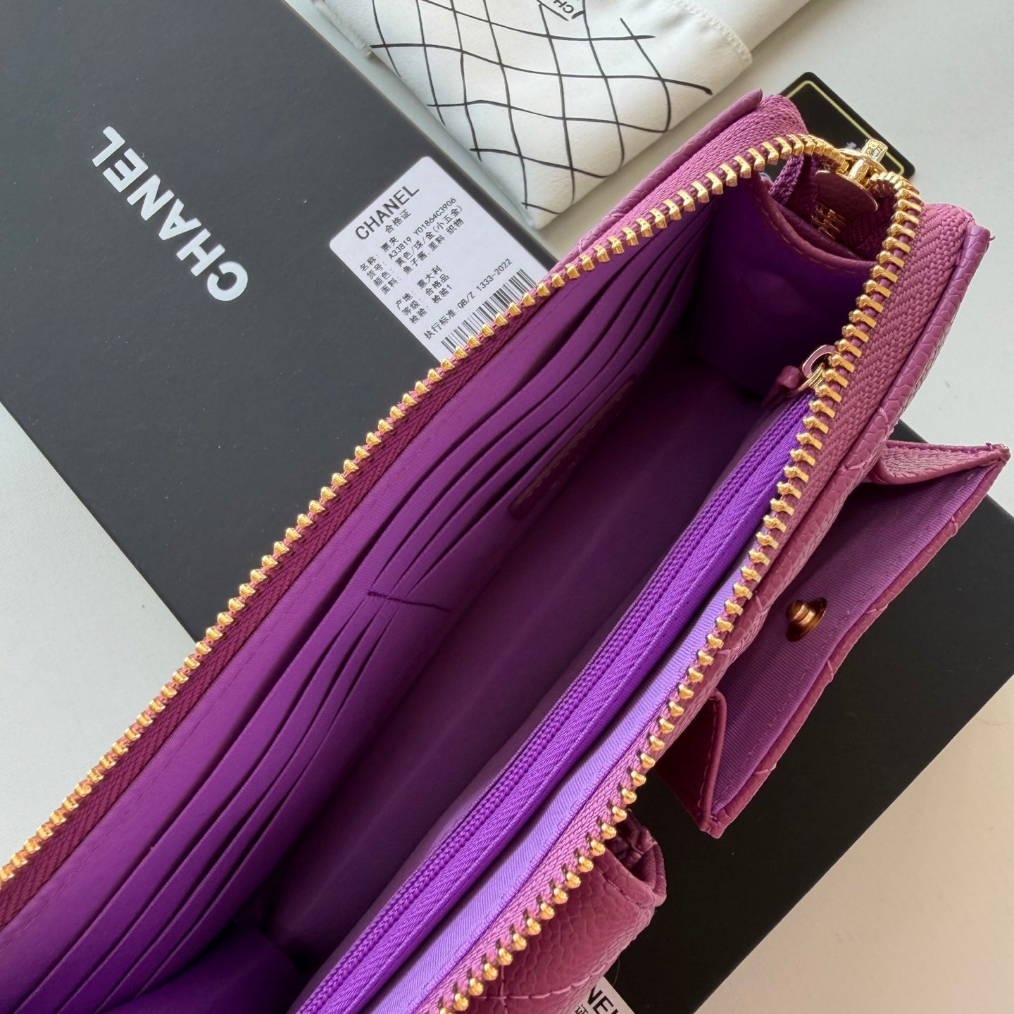 146PC22B Popular leather bag