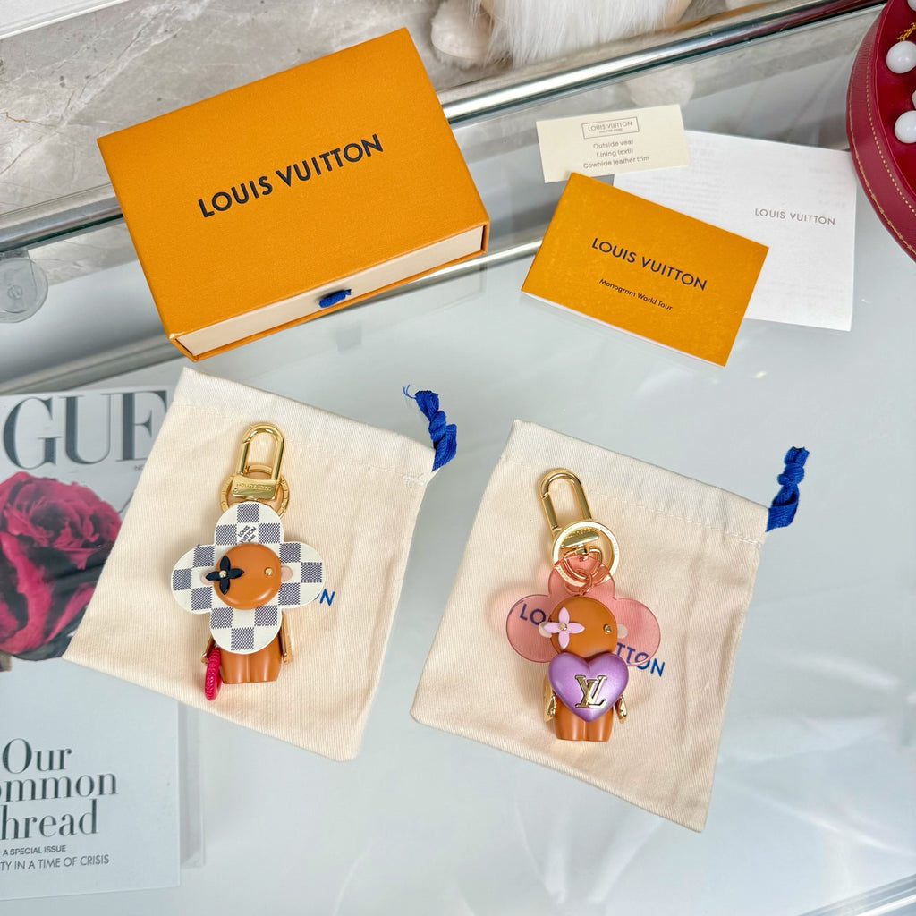 336BE16A Popular bag 's charms accessories