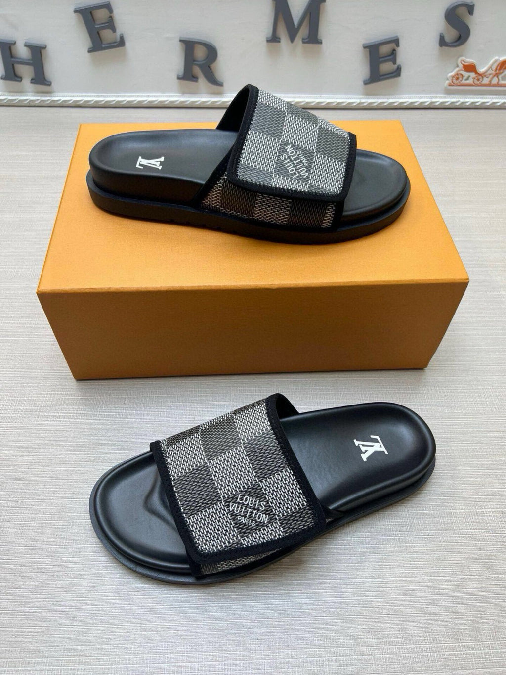 5QE3Z Popular Slippers